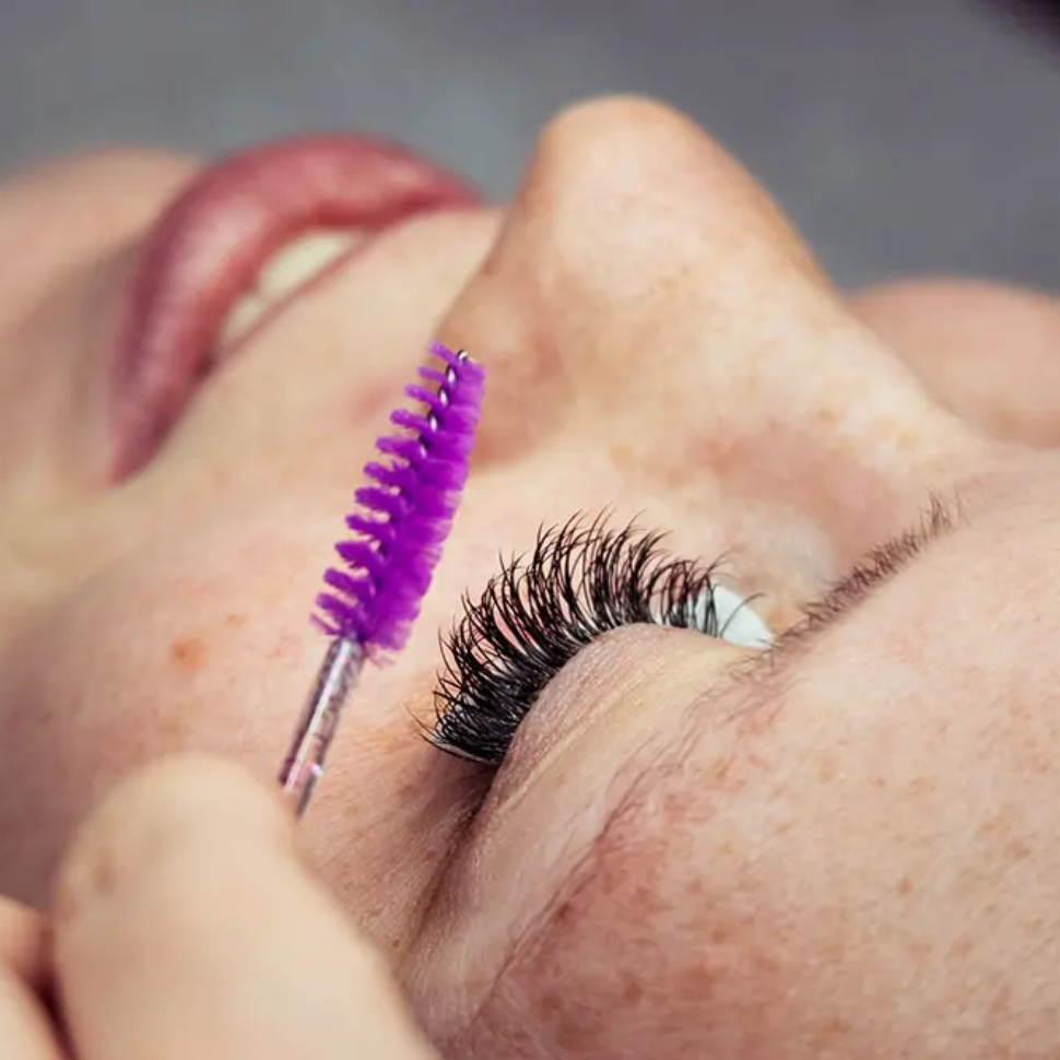Wie lange halten Wimpernextensions und wie kannst du ihre Lebensdauer verlängern?